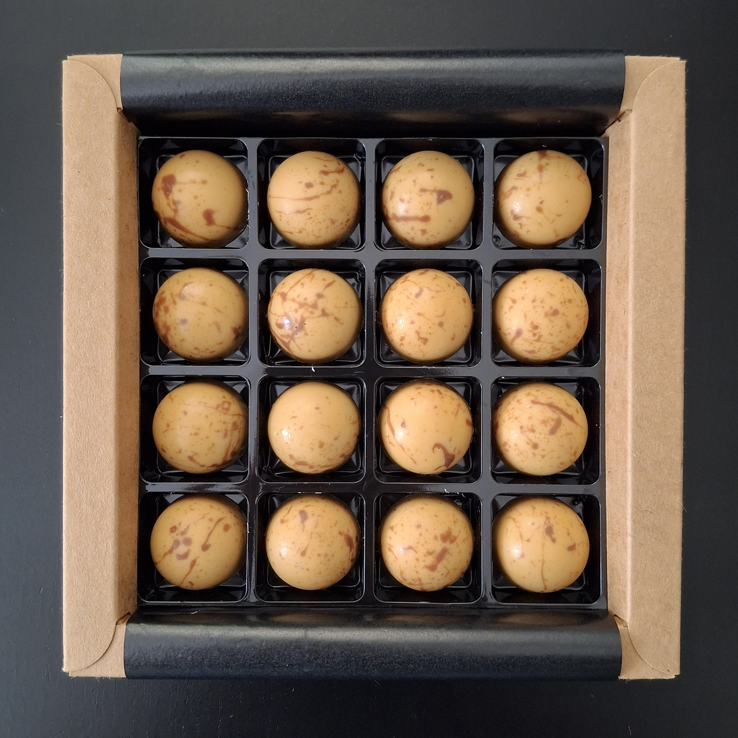 16er Packung Pralinés - deine Lieblinge