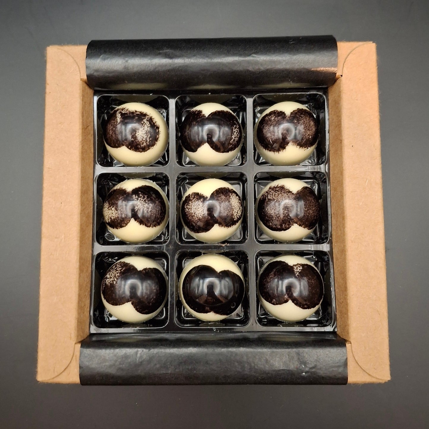 9er Packung Pralinés sortenrein