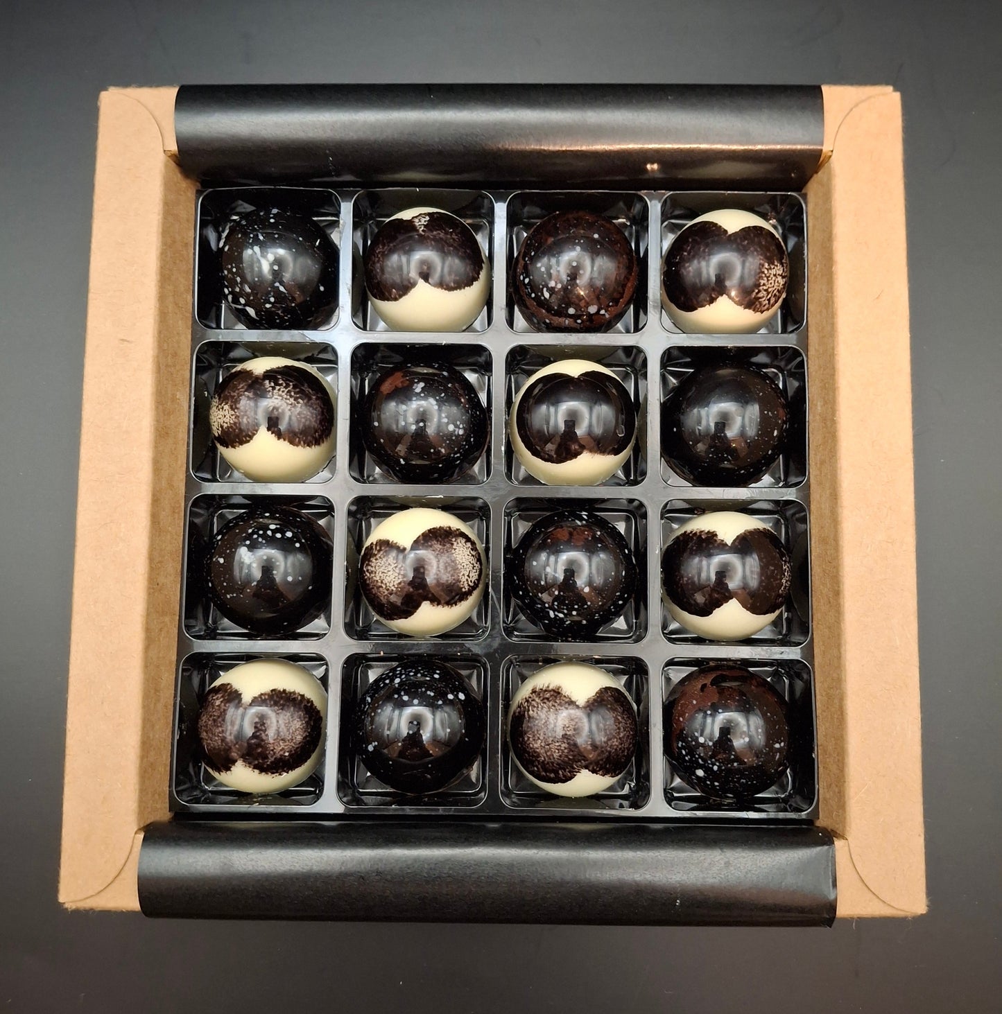 16er Packung Pralinés - deine Lieblinge