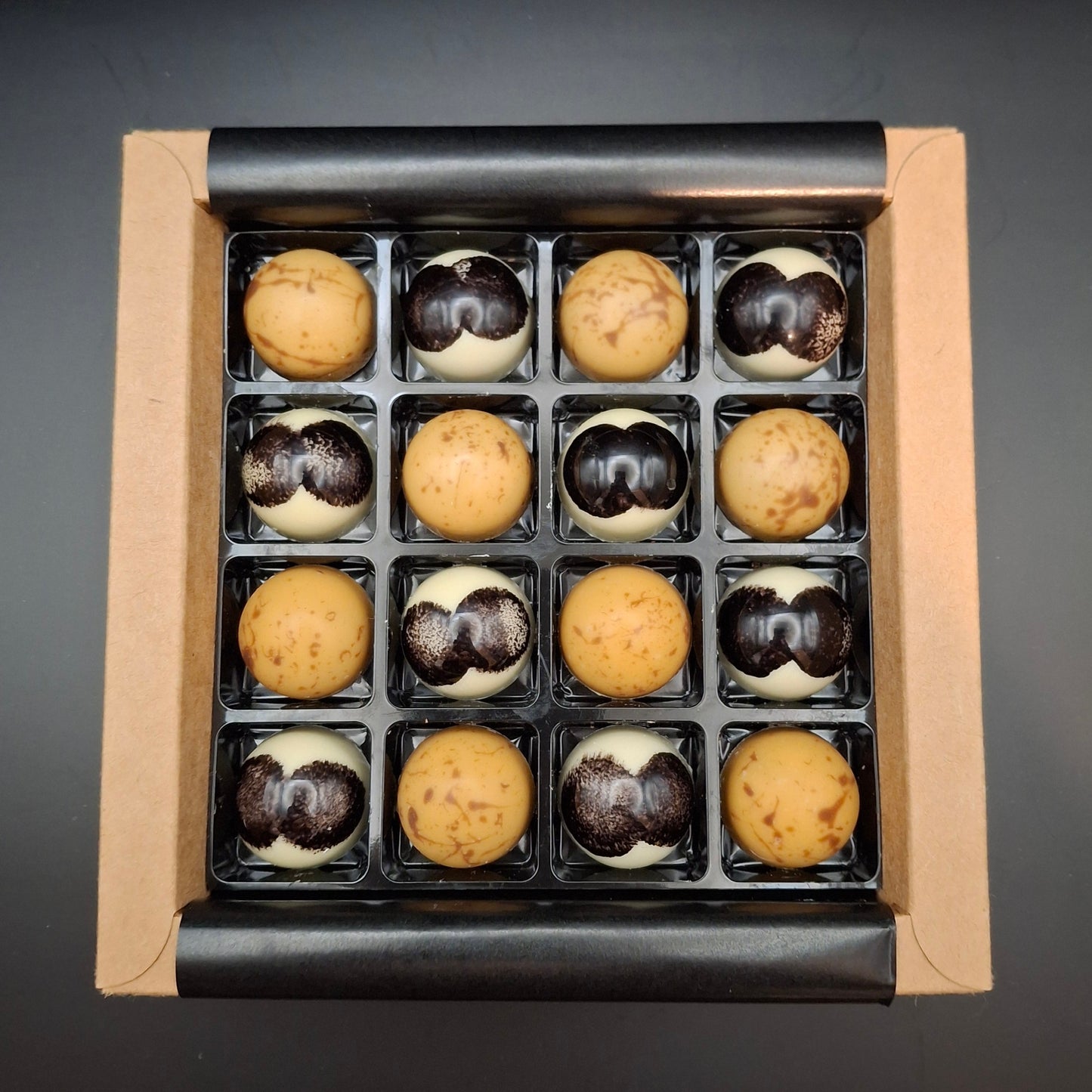 16er Packung Pralinés - deine Lieblinge