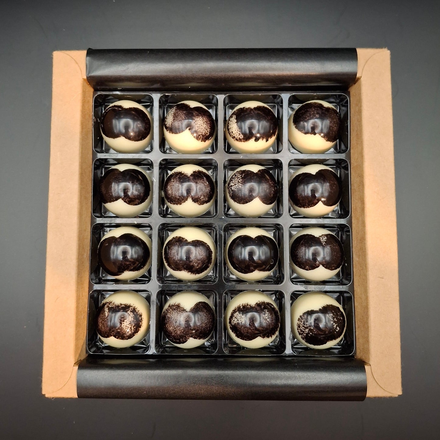 16er Packung Pralinés - deine Lieblinge