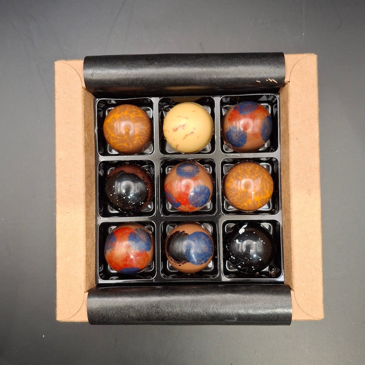 9er Packung Pralinés Weihnachten 26