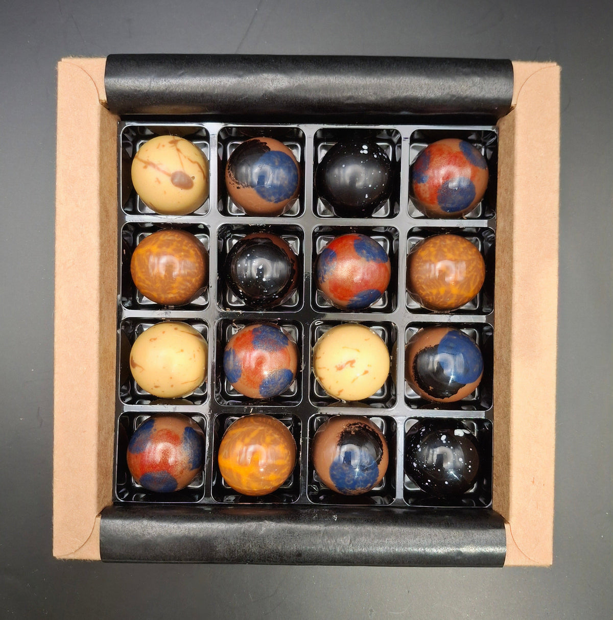 16er Packung Pralinés Weihnachten 26